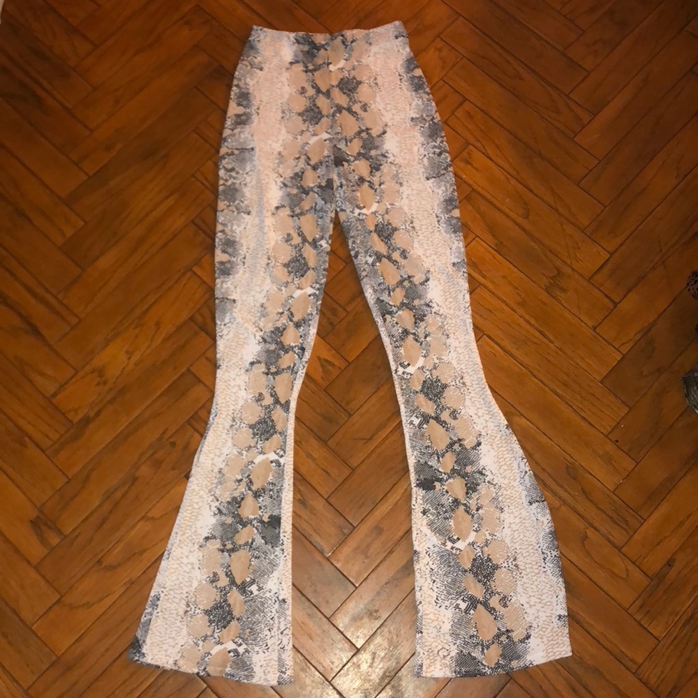 NWT snake print trouser